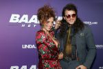 Amsterdam 15 april 2019
Premiere Baantjer in het nieuwe deLamar theater. katja Schuurman kwam met haar vader en vriend Freek v Noortwijk.