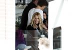 Amsterdam 16 april 2019
Opnames fa,ilie Kruys met oa Linda de Mol en Rop Verheijen in Amsterdam zuid