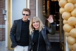 Amsterdam 1 april 2019
Opening the burger Room van Gordon. Patricia Paay met haar man Robert Hinfelaar.