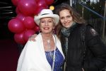 Bloemendaal 13 april 2019
Afscheidsfeest voor Hans Klok die naar Las Vegas gaat verhuizen. Ria Valk kwam met haar dochter