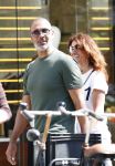 Amsterdam 20 april 2019
Ruud Gullit met zijn vriendin Karin de Rooij aan het winkelen