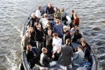Amsterdam 9 mei 2019
Surpisefeestje voor Ruud de Wild georganiseerd door zijn ex vrouw Aafke.
Olcay Gulsen is eer natuurlijk bij. ze gingen varen met boot op grachten Amsterdam.