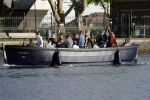 Amsterdam 9 mei 2019
Surpisefeestje voor Ruud de Wild georganiseerd door zijn ex vrouw Aafke.
Olcay Gulsen is eer natuurlijk bij. ze gingen varen met boot op grachten Amsterdam.