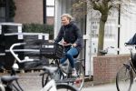 Amsterdam 2 april 2019
Sophie Hilbrand op de fiets in Amsterdam zuid.