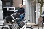 Amsterdam 2 april 2019
Sophie Hilbrand op de fiets in Amsterdam zuid.