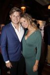 Volendam 6 mei 2019
10 jaar magazine 100%NL bij hotel Spaander. Tim Douwsma met zijn zwangere vriendin