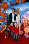 Amsterdam 7 april 2019
Premiere wonderpark in pathe arena. Tim Douwsma met vriendin en kleine kindeen van vrienden