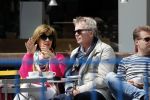 Amsterdam 11 mei 2019
Tom Egbers en Janke Dekker op terras op de beethovenstraat.