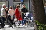 Amsterdam 11 mei 2019
Tom Egbers en Janke Dekker op terras op de beethovenstraat.