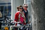Amsterdam 11 mei 2019
Tom Egbers en Janke Dekker op terras op de beethovenstraat.