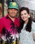 Amsterdam 14 april 2019
Premiere van t schaep met de 5 poten in het deLamar theater. Vincent Croiset en partner Tina de Bruin