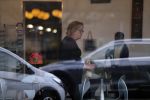 Naarden 4 april 2019
Viola Holt helpt  1 dag per week  in de kringloopwinkel in Naarden.
