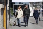 Amsterdam 11 april 2019
Wendy v Dijk met haar man Erland Galjaard en hun hondje in Amsterdam zuid.
