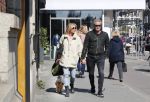 Amsterdam 11 april 2019
Wendy v Dijk met haar man Erland Galjaard en hun hondje in Amsterdam zuid.
