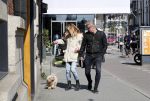 Amsterdam 11 april 2019
Wendy v Dijk met haar man Erland Galjaard en hun hondje in Amsterdam zuid.