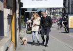 Amsterdam 11 april 2019
Wendy v Dijk met haar man Erland Galjaard en hun hondje in Amsterdam zuid.