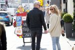 Amsterdam 11 april 2019
Wendy v Dijk met haar man Erland Galjaard en hun hondje in Amsterdam zuid.