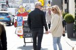 Amsterdam 11 april 2019
Wendy v Dijk met haar man Erland Galjaard en hun hondje in Amsterdam zuid.