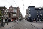 Amsterdam 26 april 2020
Amsterdam is uitgestorven in corona tijd. Bij het paleis op de Dam het Rijksmuseum de grachten de leidsestraat Leidseplein Rembrandtplein etc lopen bijna geen mensen.