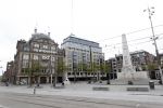 Amsterdam 26 april 2020
Amsterdam is uitgestorven in corona tijd. Bij het paleis op de Dam het Rijksmuseum de grachten de leidsestraat Leidseplein Rembrandtplein etc lopen bijna geen mensen.