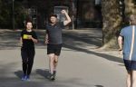 Amsterdam 24 april 2020
Beau en Selly v Erven Dorens aan het hardlopen in het vondelpark.