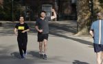 Amsterdam 24 april 2020
Beau en Selly v Erven Dorens aan het hardlopen in het vondelpark.