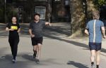 Amsterdam 24 april 2020
Beau en Selly v Erven Dorens aan het hardlopen in het vondelpark.