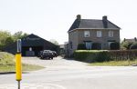 Oeffelt Boxmeer 22 april 2020
Boer Geert gaat op zijn verjaardag gewoon aan het werkt. Geert zit in Boer zoekt vouw.