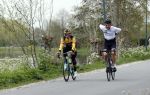 Abcoude 18 april 2020
Dylan Groenewegen , de snelste wielrenner ter wereld aan het trainen in Abcoude .
