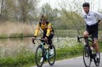 Abcoude 18 april 2020
Dylan Groenewegen , de snelste wielrenner ter wereld aan het trainen in Abcoude .