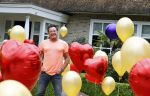 Aalsmeer 29 april 2020
Gerard Joling viert thuis zijn 60e verjaardag.