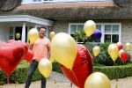 Aalsmeer 29 april 2020
Gerard Joling viert thuis zijn 60e verjaardag.