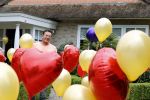 Aalsmeer 29 april 2020
Gerard Joling viert thuis zijn 60e verjaardag.