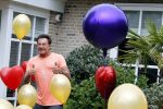 Aalsmeer 29 april 2020
Gerard Joling viert thuis zijn 60e verjaardag.