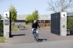 Lisse 20 april 2020
Harry Mens gaat op zijn fiets naar zijn crematorium in Lisse