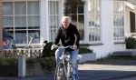 Noordwijk 20 april 2020
Harry mens op de fiets in het centrum van Noordwijk