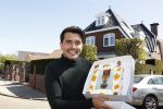 Volendam 24 april 2020
Jan Smit heeft een lintje / koninklijke onderscheiding gekregen.