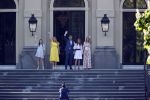 Den Haag 27 april 2020
ivm het corona virus is koningsdag in Maastricht afgelast en vieren Koning Willem Alexander Koningin Maxim en hun dochter prinses Amalia en Ariane de verjaardag van WA op paleis huis ten Bosch.
