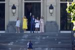 Den Haag 27 april 2020
ivm het corona virus is koningsdag in Maastricht afgelast en vieren Koning Willem Alexander Koningin Maxim en hun dochter prinses Amalia en Ariane de verjaardag van WA op paleis huis ten Bosch.