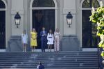 Den Haag 27 april 2020
ivm het corona virus is koningsdag in Maastricht afgelast en vieren Koning Willem Alexander Koningin Maxim en hun dochter prinses Amalia en Ariane de verjaardag van WA op paleis huis ten Bosch.