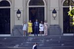 Den Haag 27 april 2020
ivm het corona virus is koningsdag in Maastricht afgelast en vieren Koning Willem Alexander Koningin Maxim en hun dochter prinses Amalia en Ariane de verjaardag van WA op paleis huis ten Bosch.