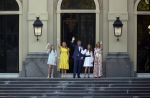 Den Haag 27 april 2020
ivm het corona virus is koningsdag in Maastricht afgelast en vieren Koning Willem Alexander Koningin Maxim en hun dochter prinses Amalia en Ariane de verjaardag van WA op paleis huis ten Bosch.