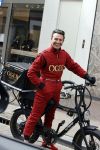 Amsterdam 25 april 2020
Martijn Lusink als fietskoerier voor OGER