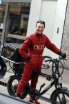 Amsterdam 25 april 2020
Martijn Lusink als fietskoerier voor OGER