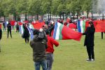 Amsterdam 29 april 2020
Honderden Molukkers op het museumplein. De politie keek toen maar hoefde niet op te treden.