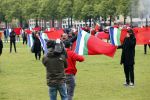 Amsterdam 29 april 2020
Honderden Molukkers op het museumplein. De politie keek toen maar hoefde niet op te treden.