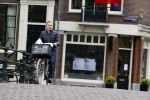 Amsterdam 28 april 2020
Raoul Heertje op de fiets in het centrum van Amsterdam.