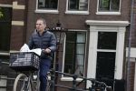 Amsterdam 28 april 2020
Raoul Heertje op de fiets in het centrum van Amsterdam.