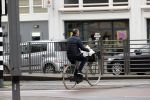 Amsterdam 28 april 2020
Raoul Heertje op de fiets in het centrum van Amsterdam.