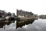 Amsterdam 26 april 2020
Amsterdam is uitgestorven in corona tijd. Bij het paleis op de Dam het Rijksmuseum de grachten de leidsestraat Leidseplein Rembrandtplein etc lopen bijna geen mensen.. Rederij Kooij ( rondvaartboten )